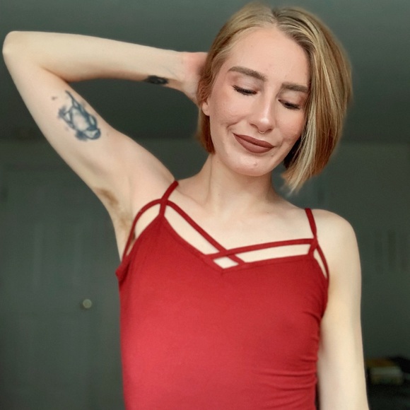 Meet your Posher, Kelsey - Picture 2 of 2